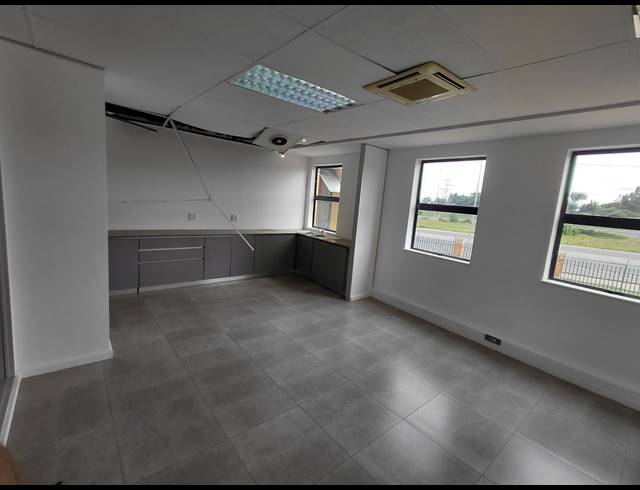 383M² OFFICE TO LET IN PAULSHOF